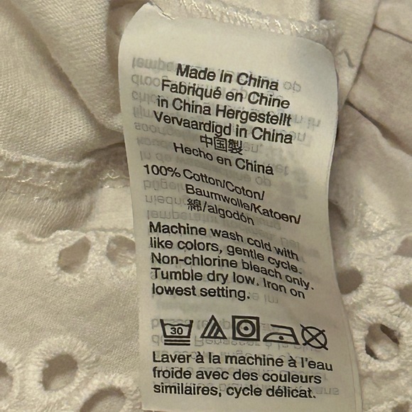 J. Crew White Short Sleeve Shirt with Bottom Eyelet Trim; size XS - Picture 6 of 6